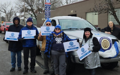Optimist Clubs Light Up Downtown Pontiac at the Holiday Extravaganza Parade